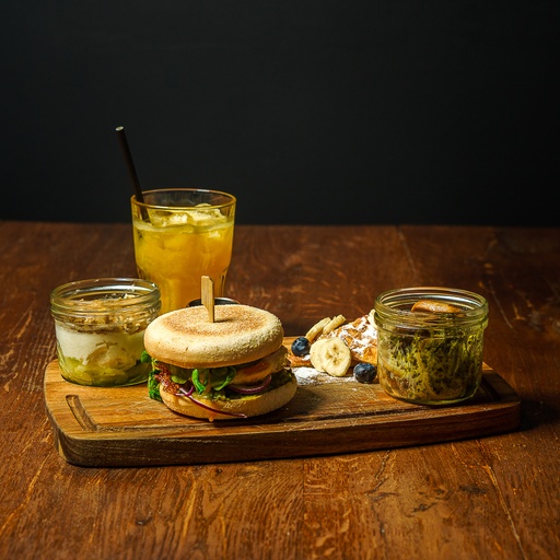 [0060] The Vegetarian Brunch (To Go)